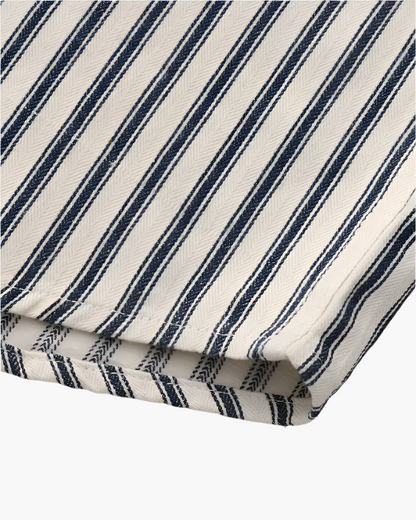 Gestreiftes Herrenhemd